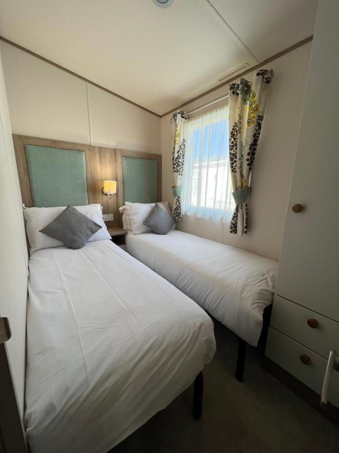 Anchors Rest - Family Caravan - Haven Lytchett Minster Exterior photo